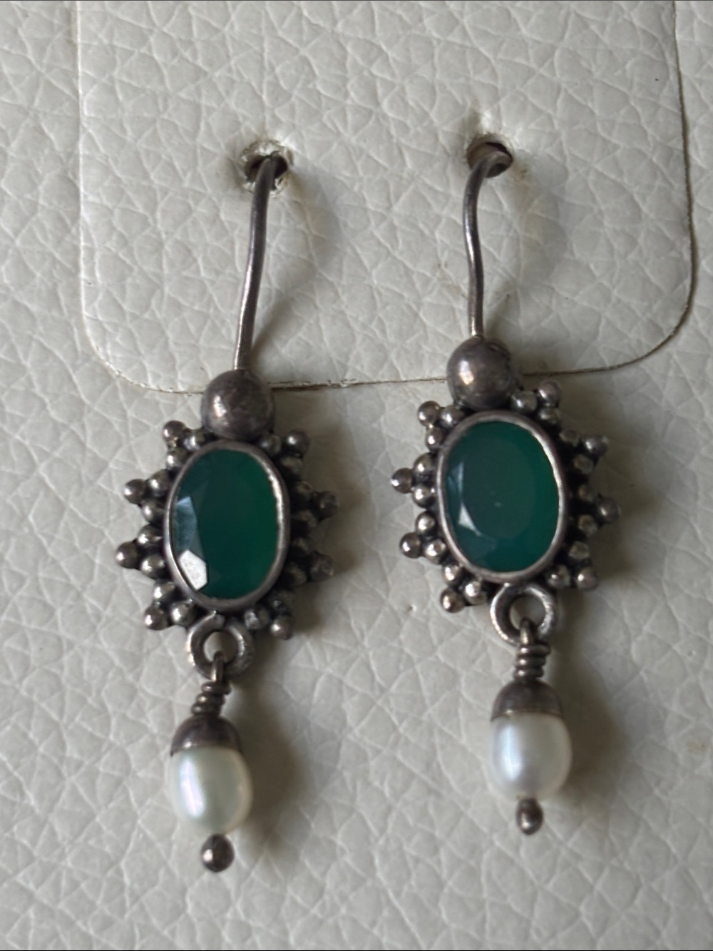 .925 Sterling Silver Real Pearl Drop Earrings Fine Jewelry w/ Green Gem Stones